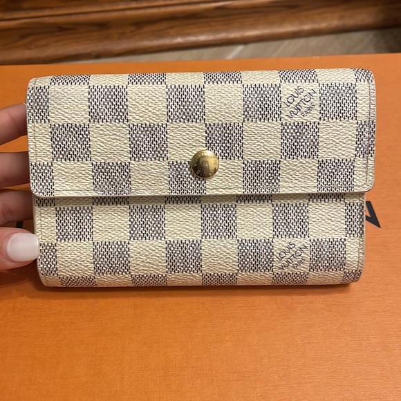 Louis Vuitton Alexandre Wallet - Picture 2 of 8